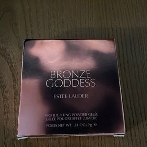Estée Lauder Bronze Goddess in 01 Heatwave, Highlighting Powder Gelee